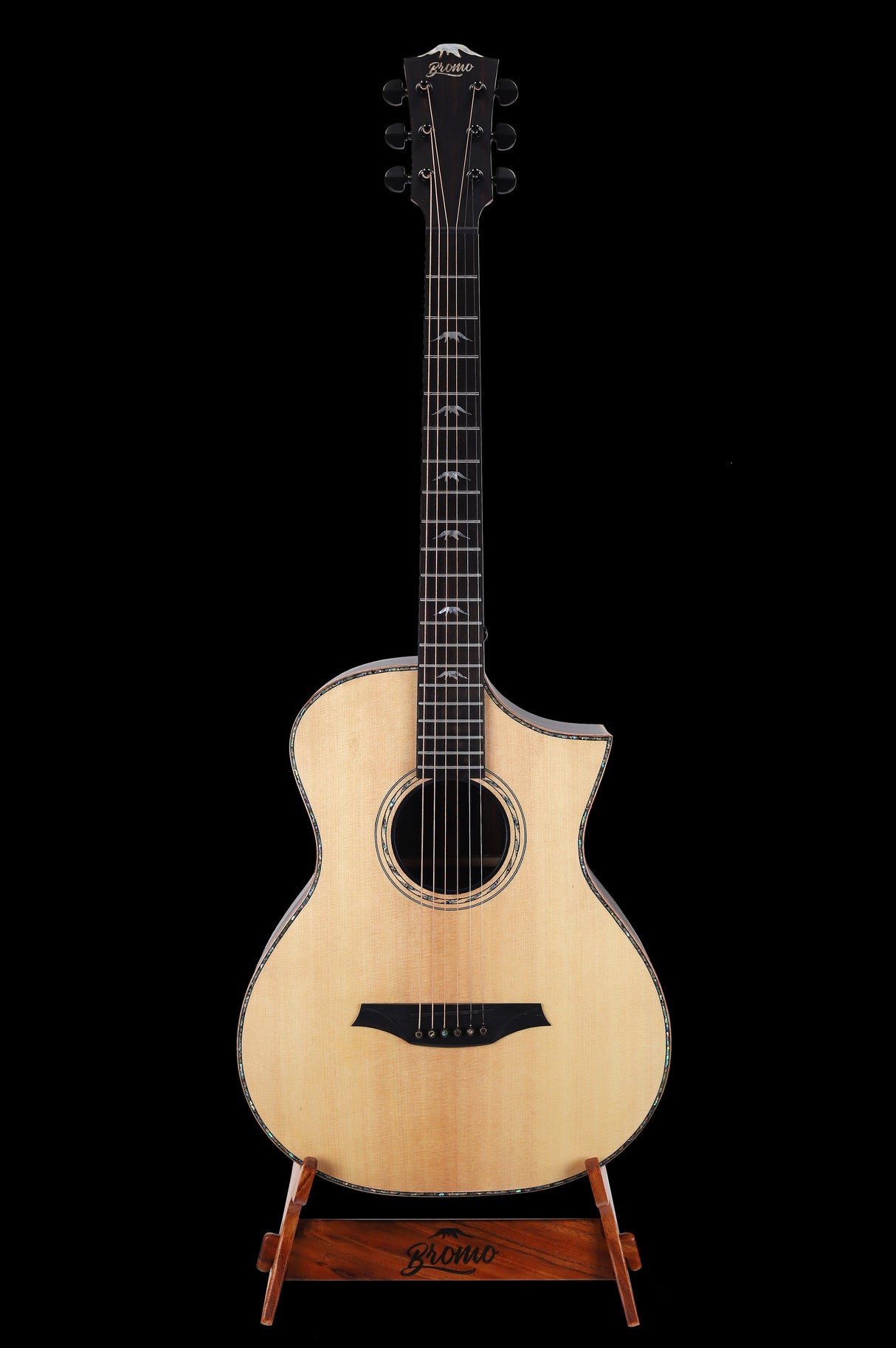 Bromo BZS1 Wooden Guitar Stand
