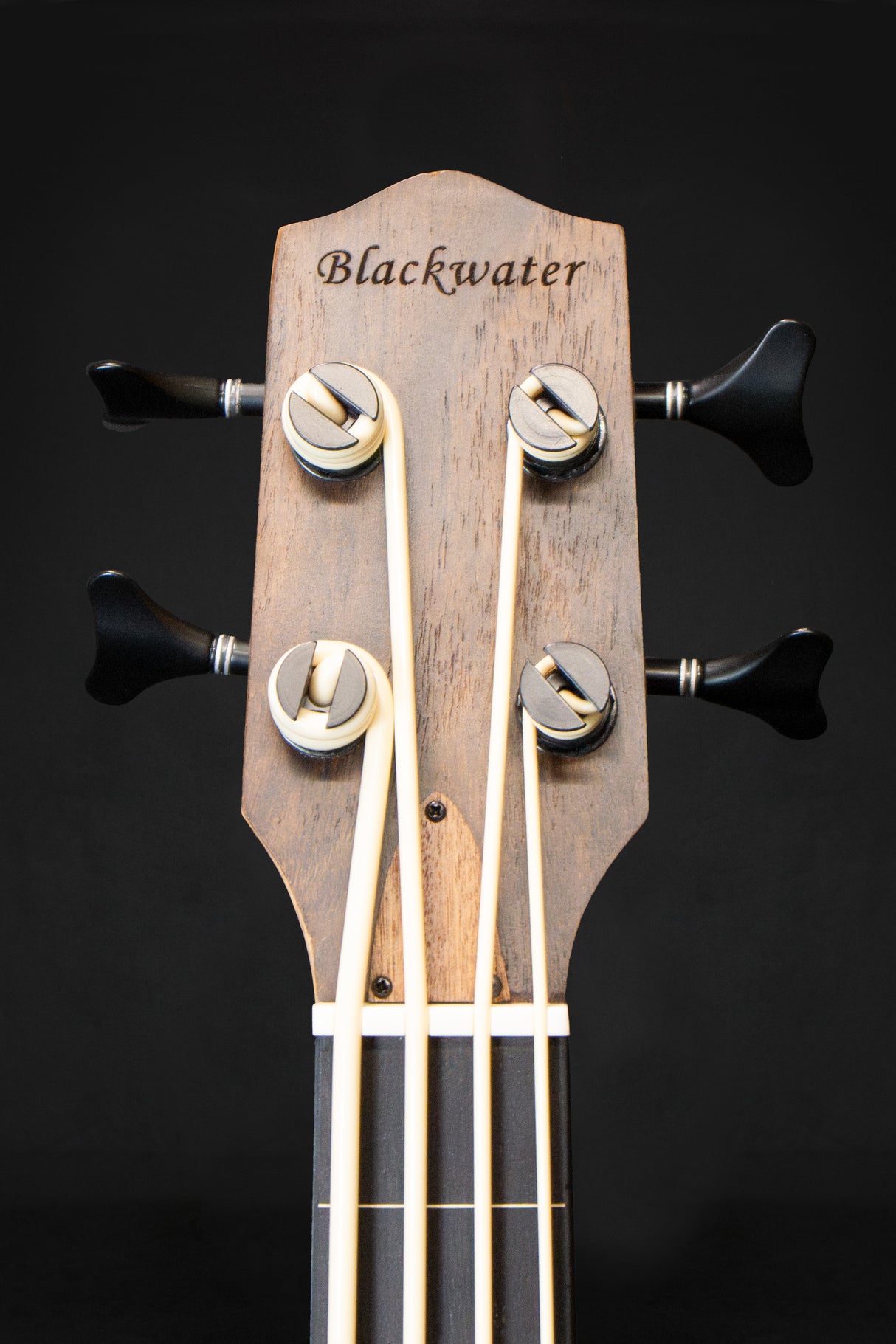 Blackwater Fretless Bass Ukulele (Reduced to Clear)