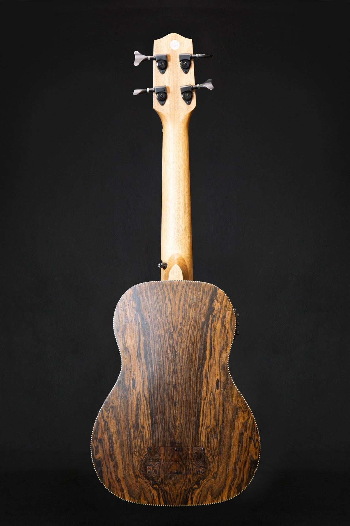 Blackwater Fretless Bass Ukulele (Reduced to Clear)