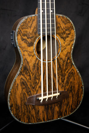 Blackwater Fretless Bass Ukulele (Reduced to Clear)