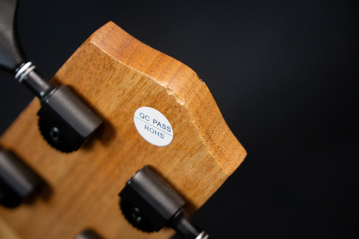 Blackwater Fretless Bass Ukulele (Reduced to Clear)