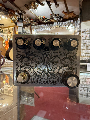 Moollon Classic Series Chorus Pedal (Pre-Owned)