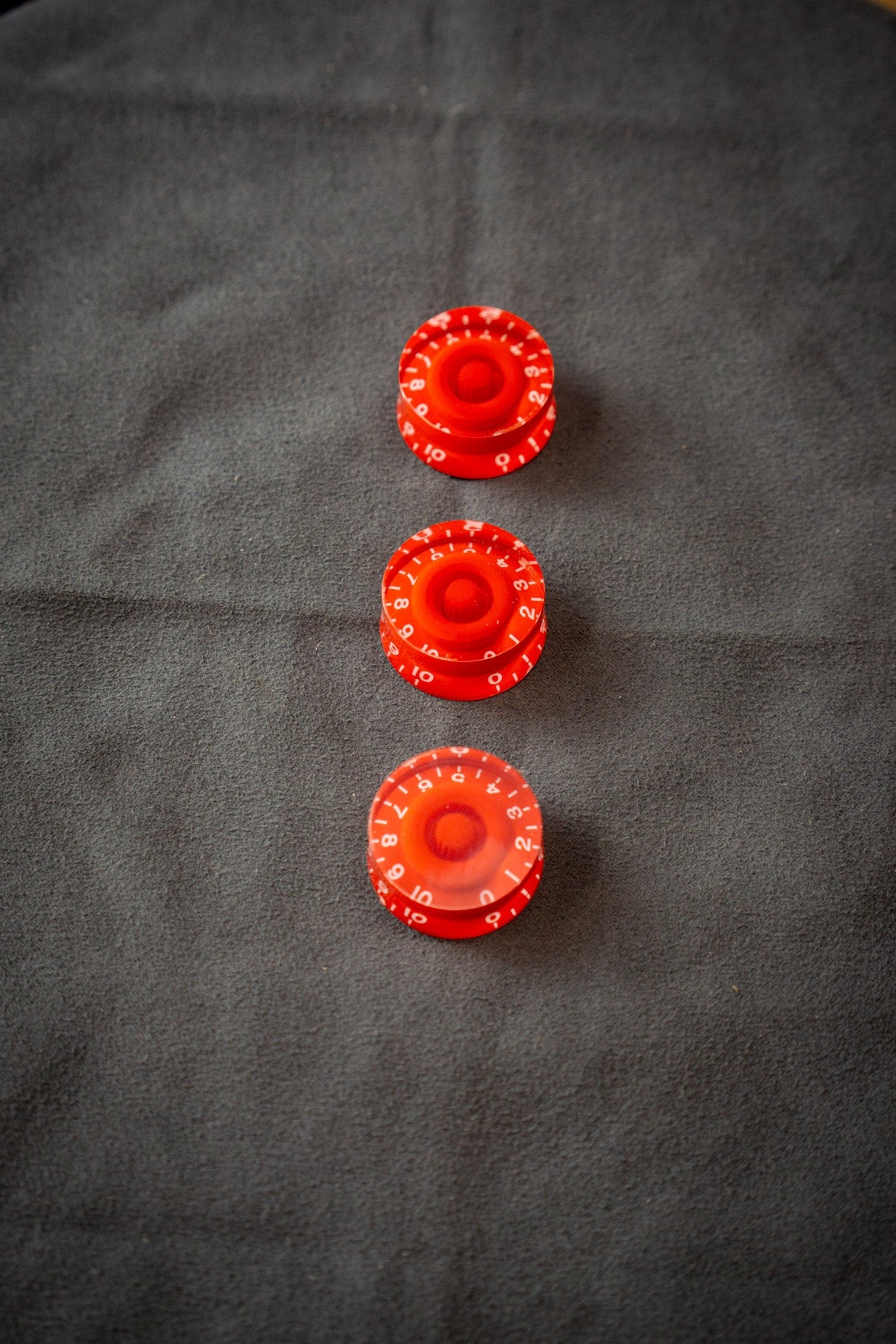 Potentiometer Speed Knobs (Transparent/Red) - Parts - WM Guitars