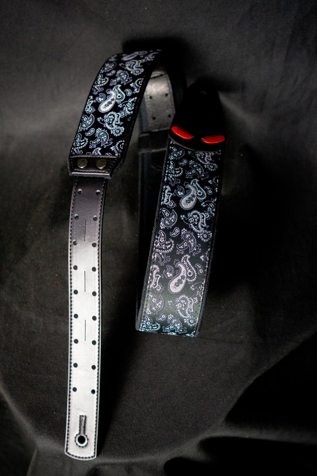 RightOn! Mojo Paisley Vegan Guitar & Bass Strap - Blue / Black - Straps - RightOn!