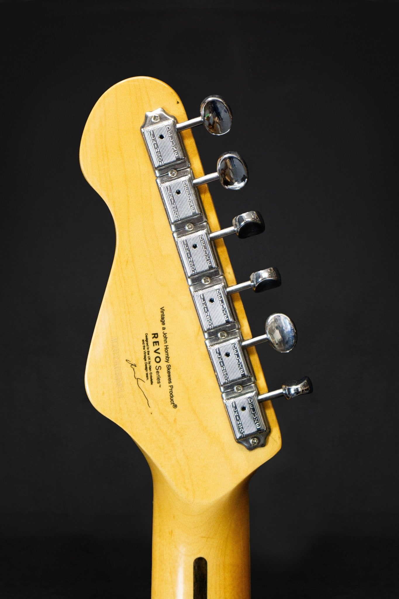 Vintage REVO Series Surfmaster Quad Metallic White - Electric Guitars - Vintage